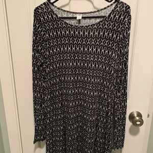 🖤Black and white swing dress 🖤